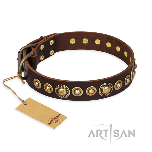 Top rate natural genuine leather collar made for your doggie